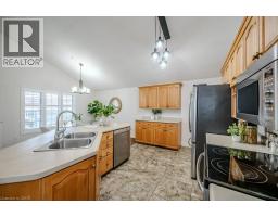 185 WESLEY Crescent - 10