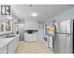 291 NEVILLE Drive - 13