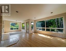 840 CLEARVIEW Avenue - 32