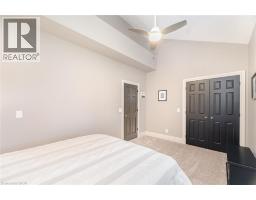587 HILLCREST Road - 27