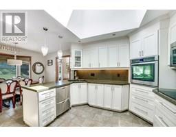 9 LAMB Court - 11