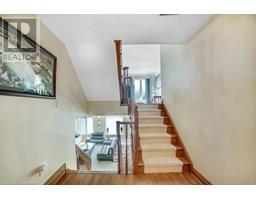 9 LAMB Court - 30