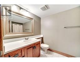 9 LAMB Court - 34