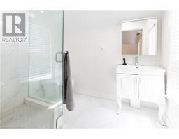 2546 WILSON Street - 16