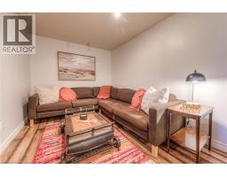 228 HALDANE Court - 33