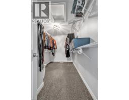 25 HOWARD MARSHALL Street - 16