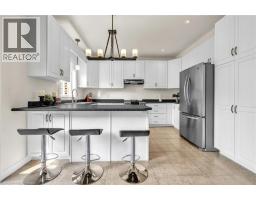 25 HOWARD MARSHALL Street - 4