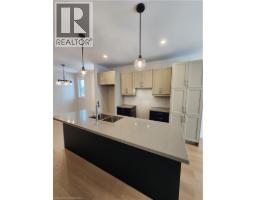 6 ROGERS Street - 41