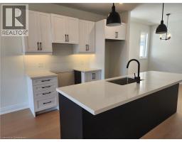 6 ROGERS Street - 44