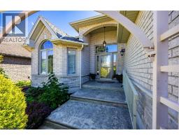 60 WILLOWDALE Crescent - 2