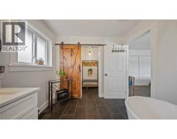 9 KIWANIS Avenue - 18