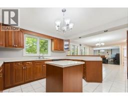 701 UNIVERSITY Avenue E - 13