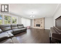 701 UNIVERSITY Avenue E - 16