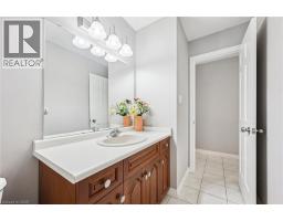 701 UNIVERSITY Avenue E - 18