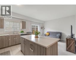 38 DEWBERRY Drive - 12