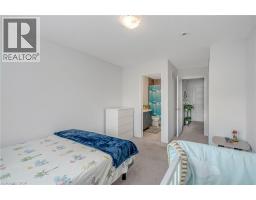 38 DEWBERRY Drive - 30
