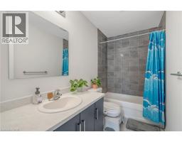 38 DEWBERRY Drive - 31