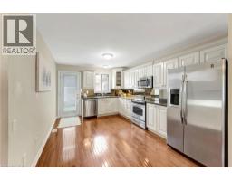 25 MAPLEVIEW Drive - 11