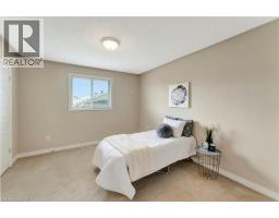 25 MAPLEVIEW Drive - 16