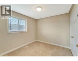 25 MAPLEVIEW Drive - 18
