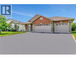 25 MAPLEVIEW Drive - 2