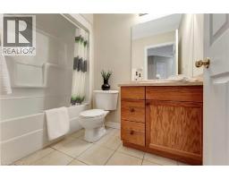 25 MAPLEVIEW Drive - 23