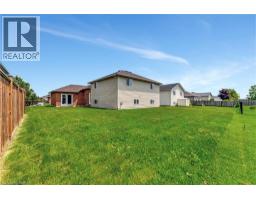 25 MAPLEVIEW Drive - 37