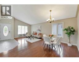 25 MAPLEVIEW Drive - 9