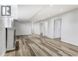 40 HAWKINS Drive - 32