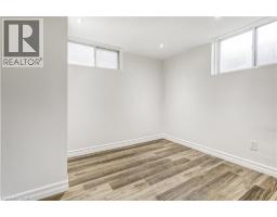 40 HAWKINS Drive - 33