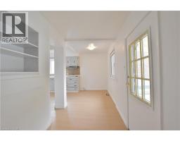 238 LOWTHER Street N - 22