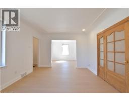 238 LOWTHER Street N - 5