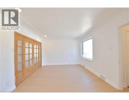238 LOWTHER Street N - 6