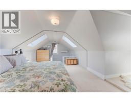 214 LYDIA Street - 33