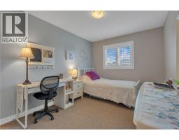 72 DODMAN Crescent - 22