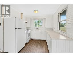 1196 LAKESHORE Road - 8