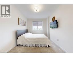174 MACLACHLAN Avenue - 25