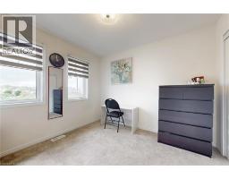 174 MACLACHLAN Avenue - 27