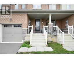 174 MACLACHLAN Avenue - 3