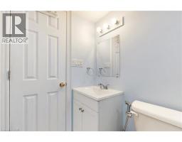 174 MACLACHLAN Avenue - 37