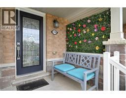 174 MACLACHLAN Avenue - 4