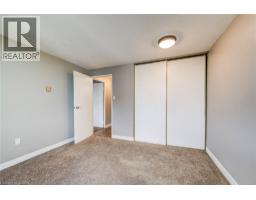 35 GREEN VALLEY Drive UnitNo. 1605 - 17