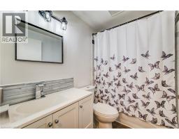 35 GREEN VALLEY Drive UnitNo. 1605 - 18