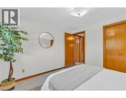 115 WHITE PINE Crescent - 30