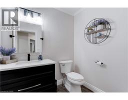 10 SCOTTSWOOD Lane - 32