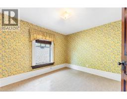 43 MCNAUGHTON Street - 23