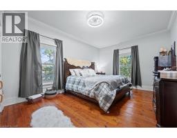 415 WALLACE Avenue N - 32