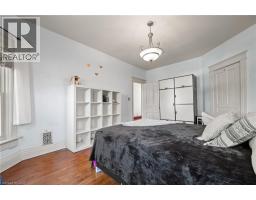 415 WALLACE Avenue N - 35