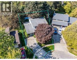 20 CRESTWOOD Drive - 3