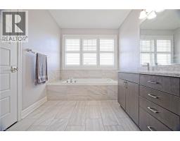 24 PICKETT Place - 25